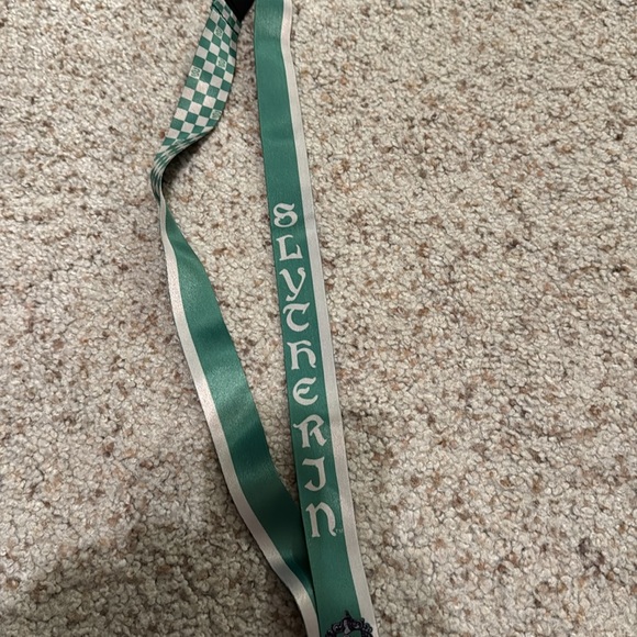 NWOT Universal Studios Harry Potter Slytherin Lanyard and Pouch - Picture 2 of 2